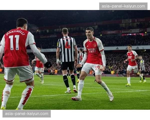 战术复盘：阿森纳如何用高位防线限制哈兰德，客场逼平曼城